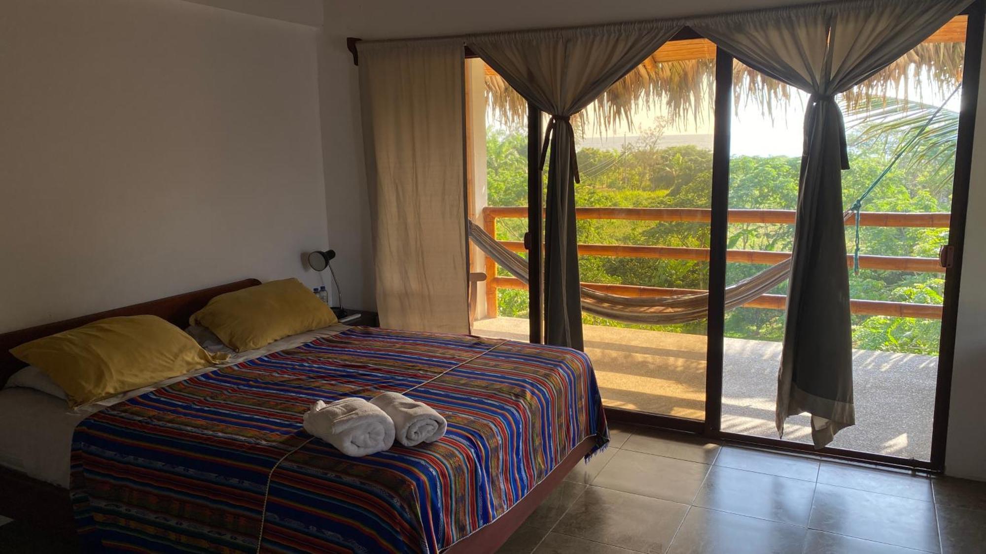 Hosteria Guachapeli Лас-Тунас Экстерьер фото
